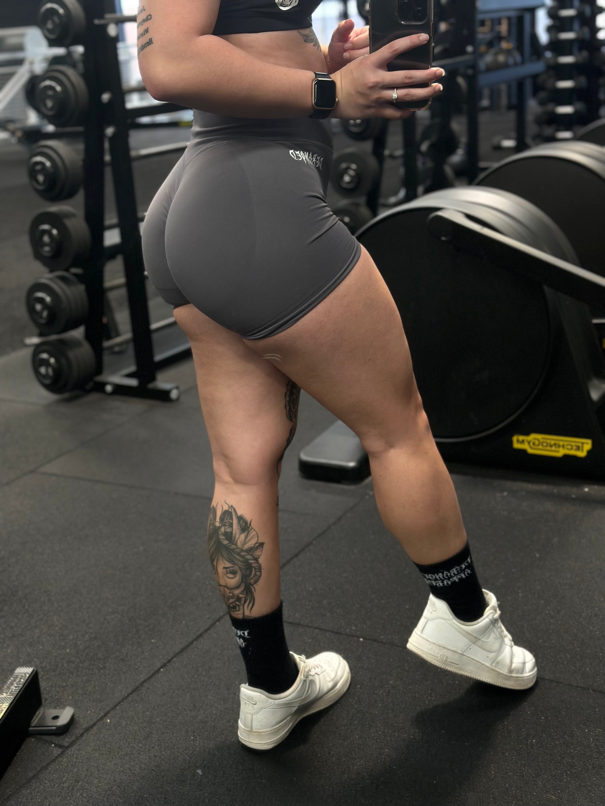 Lilith Scrunch Shorts